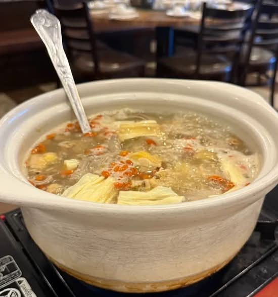 Peppered Pork Maw & Chicken Soup 豬肚胡椒雞湯
